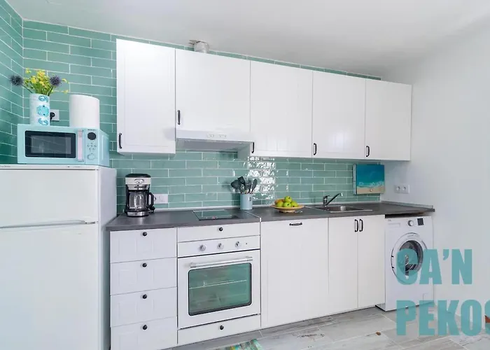 Ca'n Pekos En La Playa De *